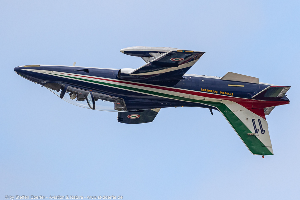 382JH3A3854