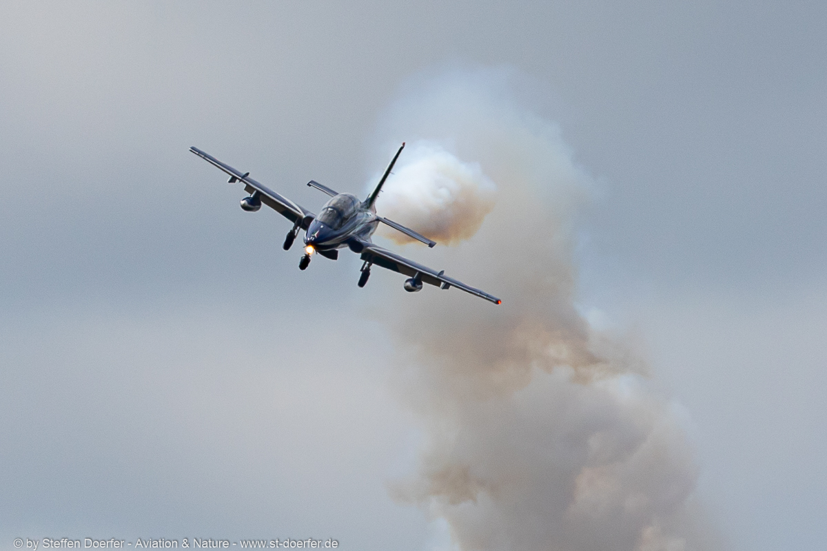 383JH3A3885