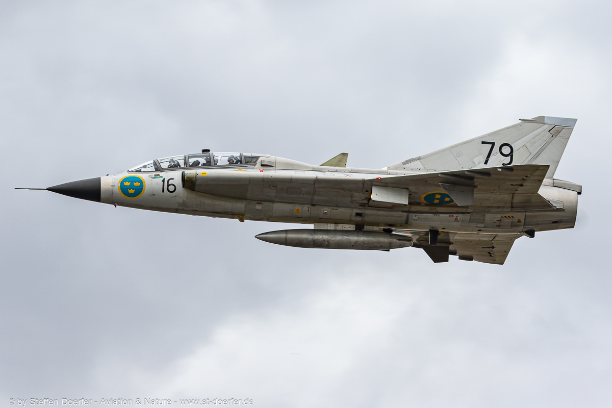 860JH3A8235