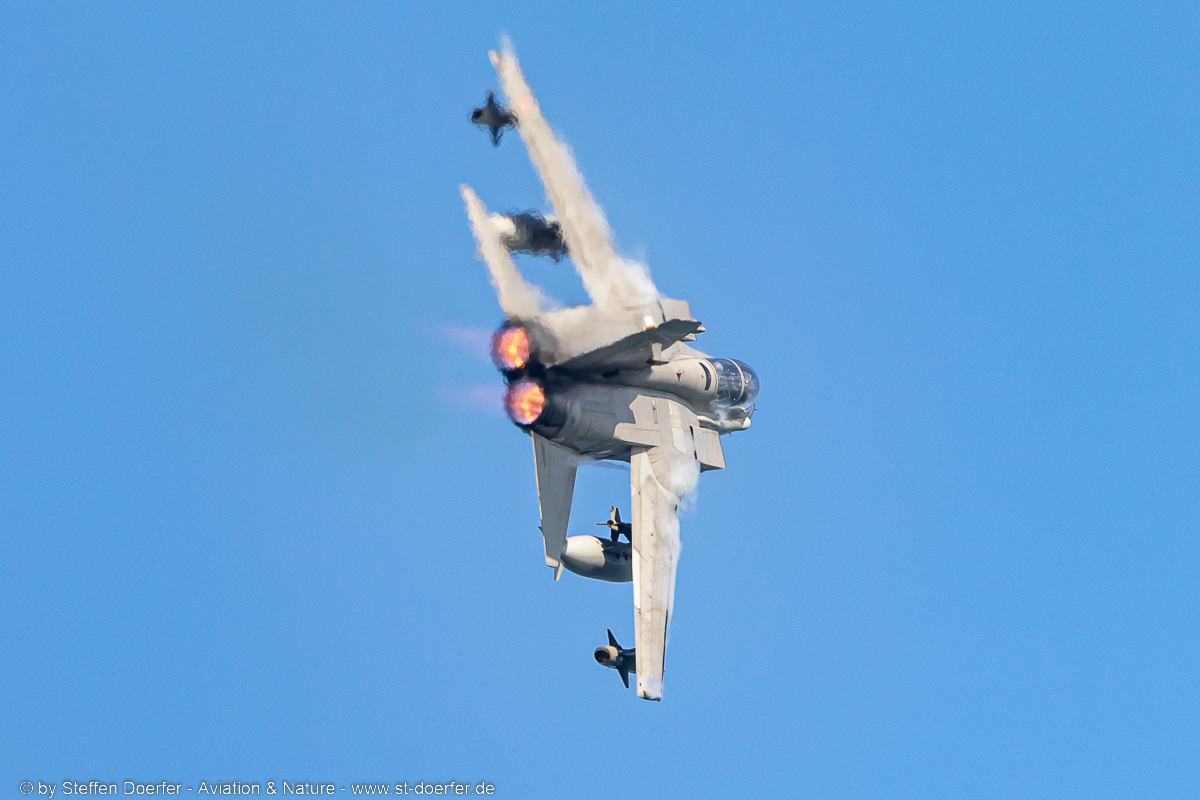 280IW5A6877