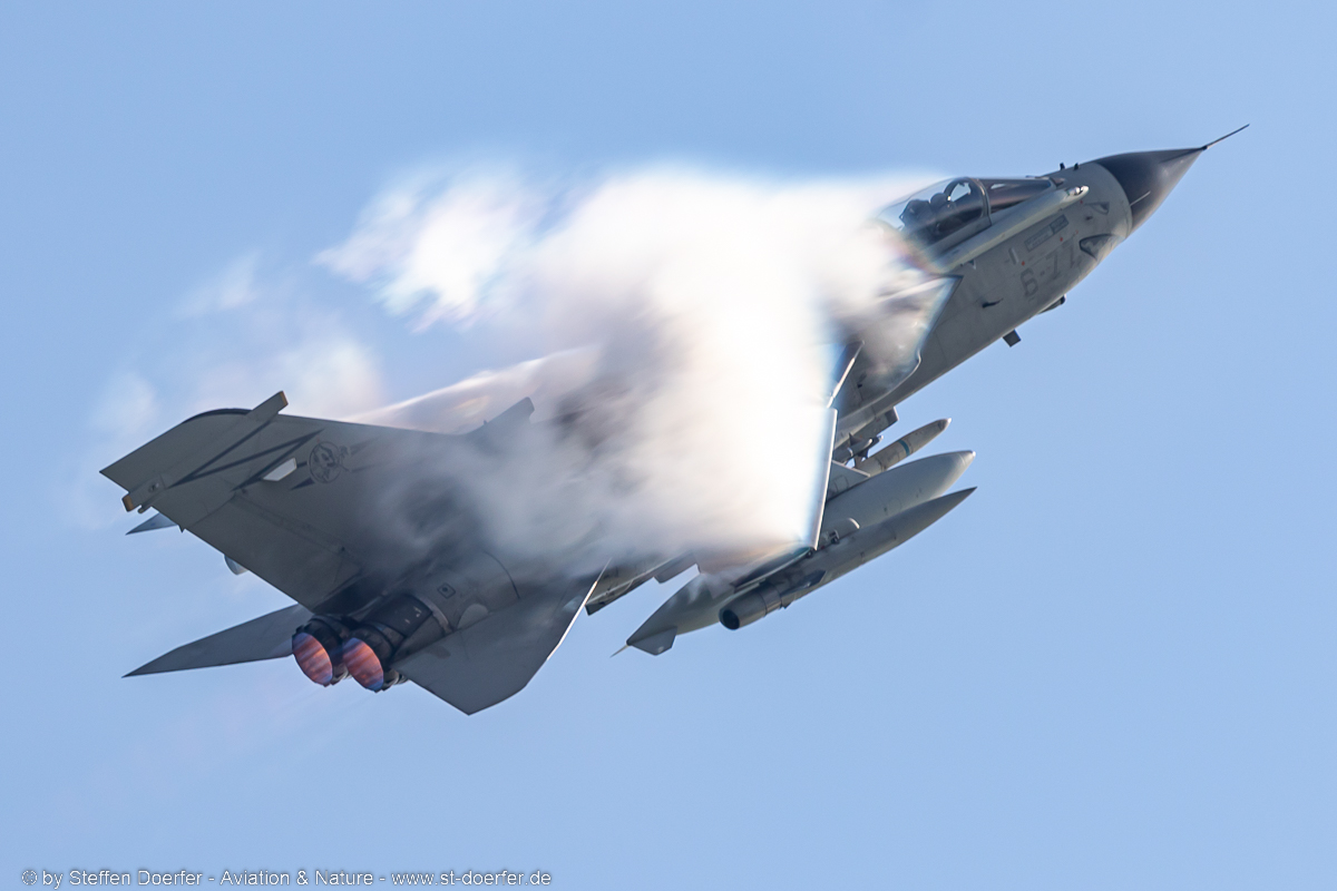 280IW5A6901