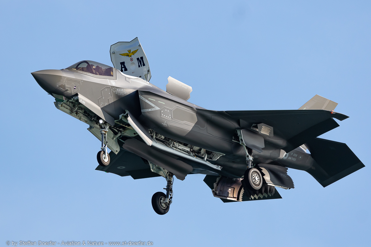 345IW5A7173