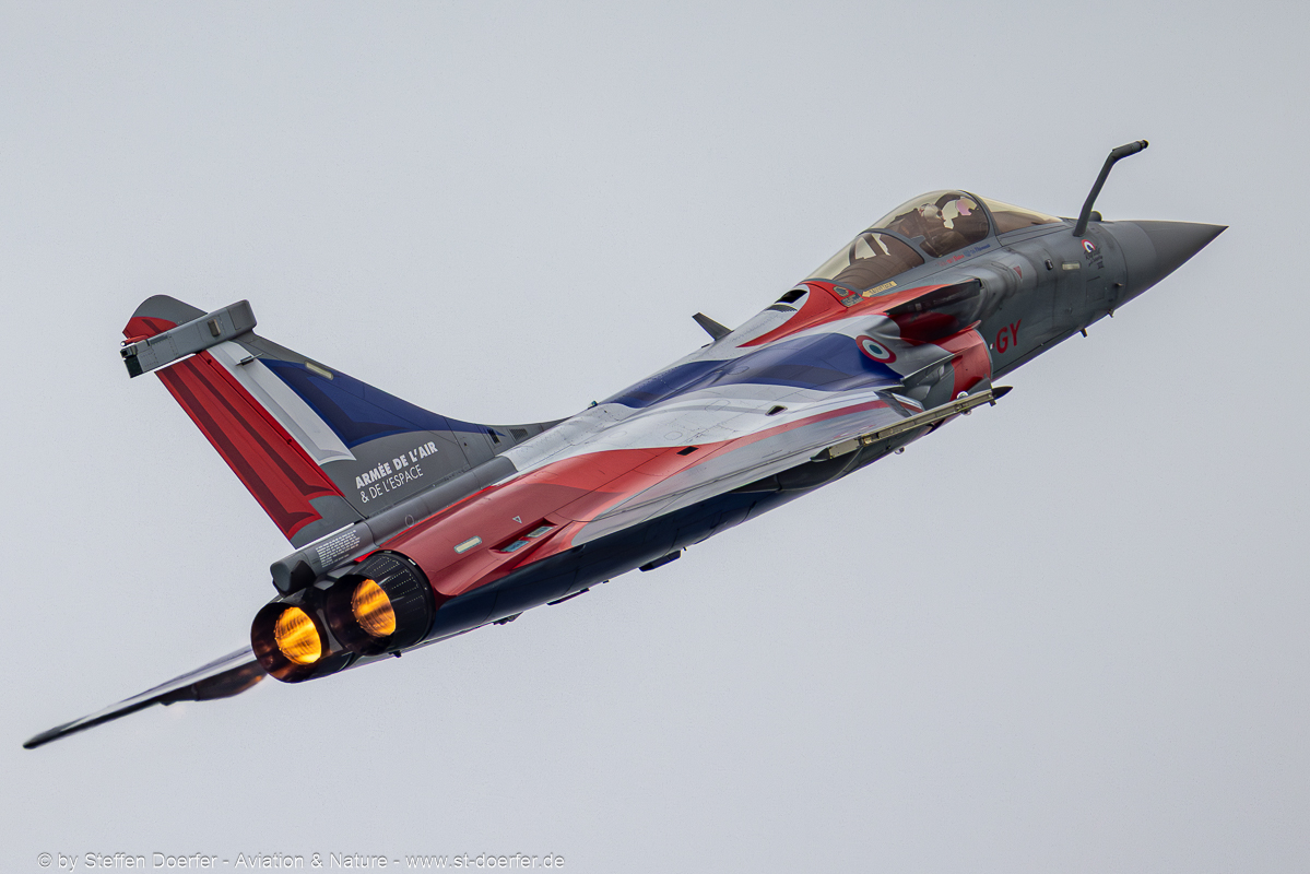 220CAA_2041