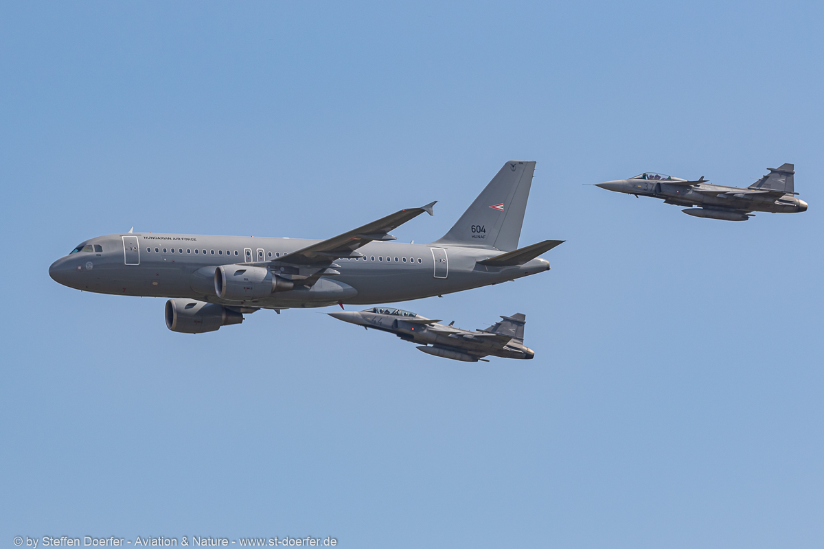 211JH3A3209