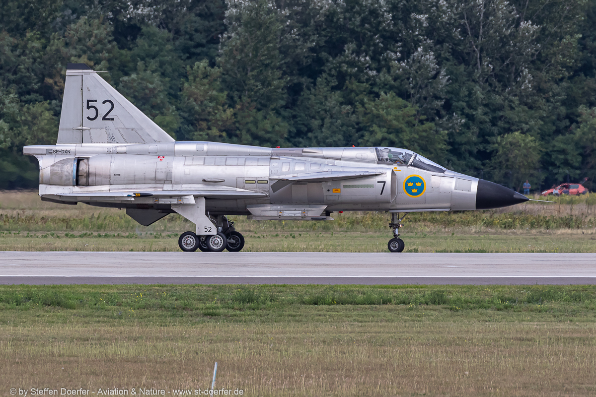 567JH3A5286