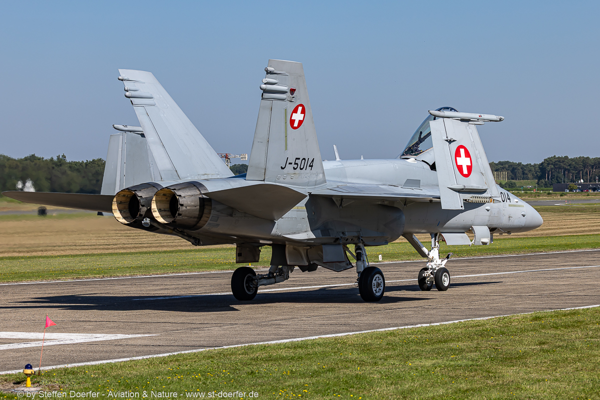 485-0Y2A5525