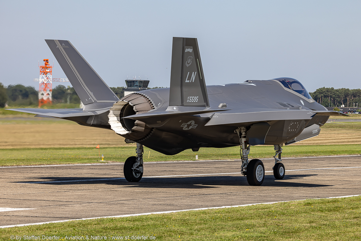 507-0Y2A6402
