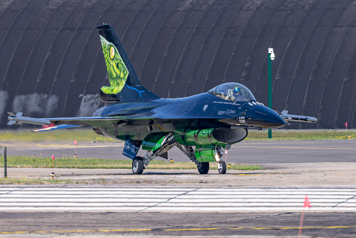 580-0Y2A5292