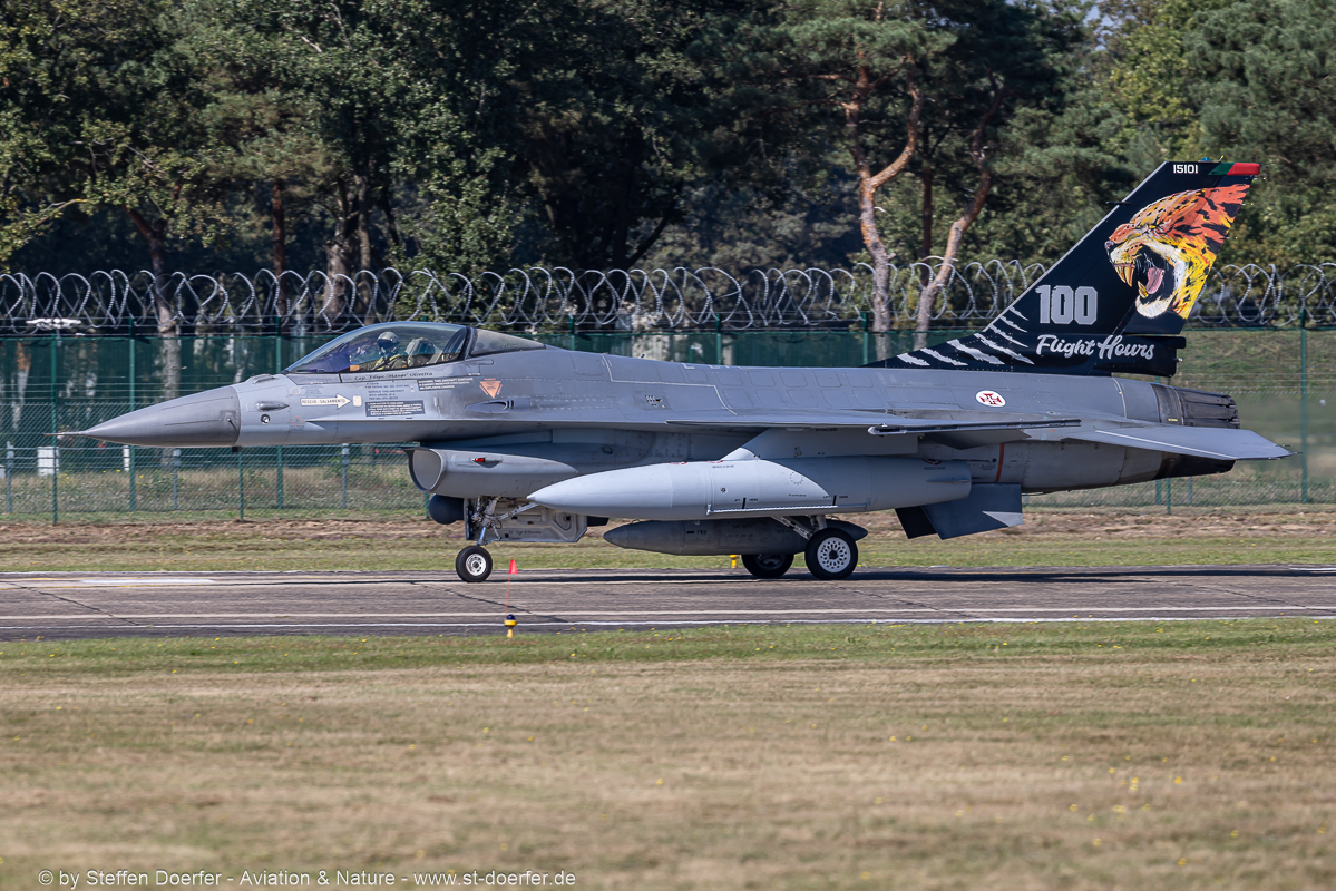 680-0Y2A5870