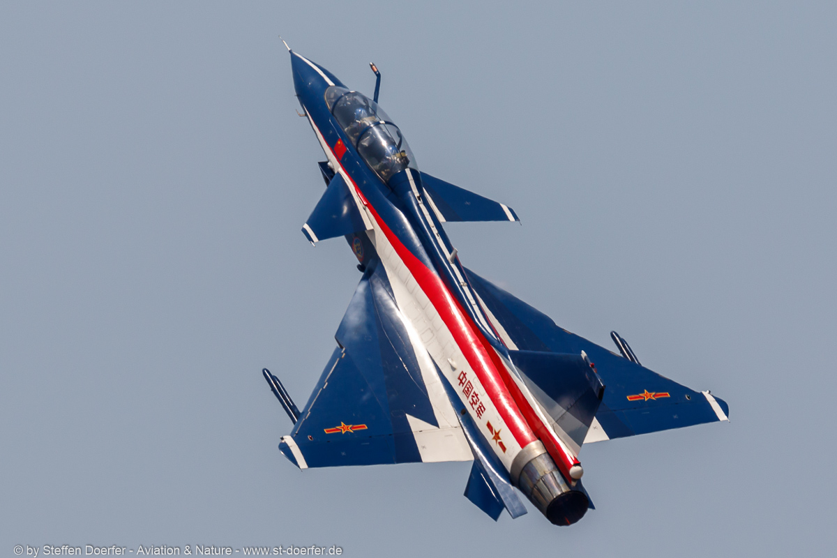 285JH3A3002
