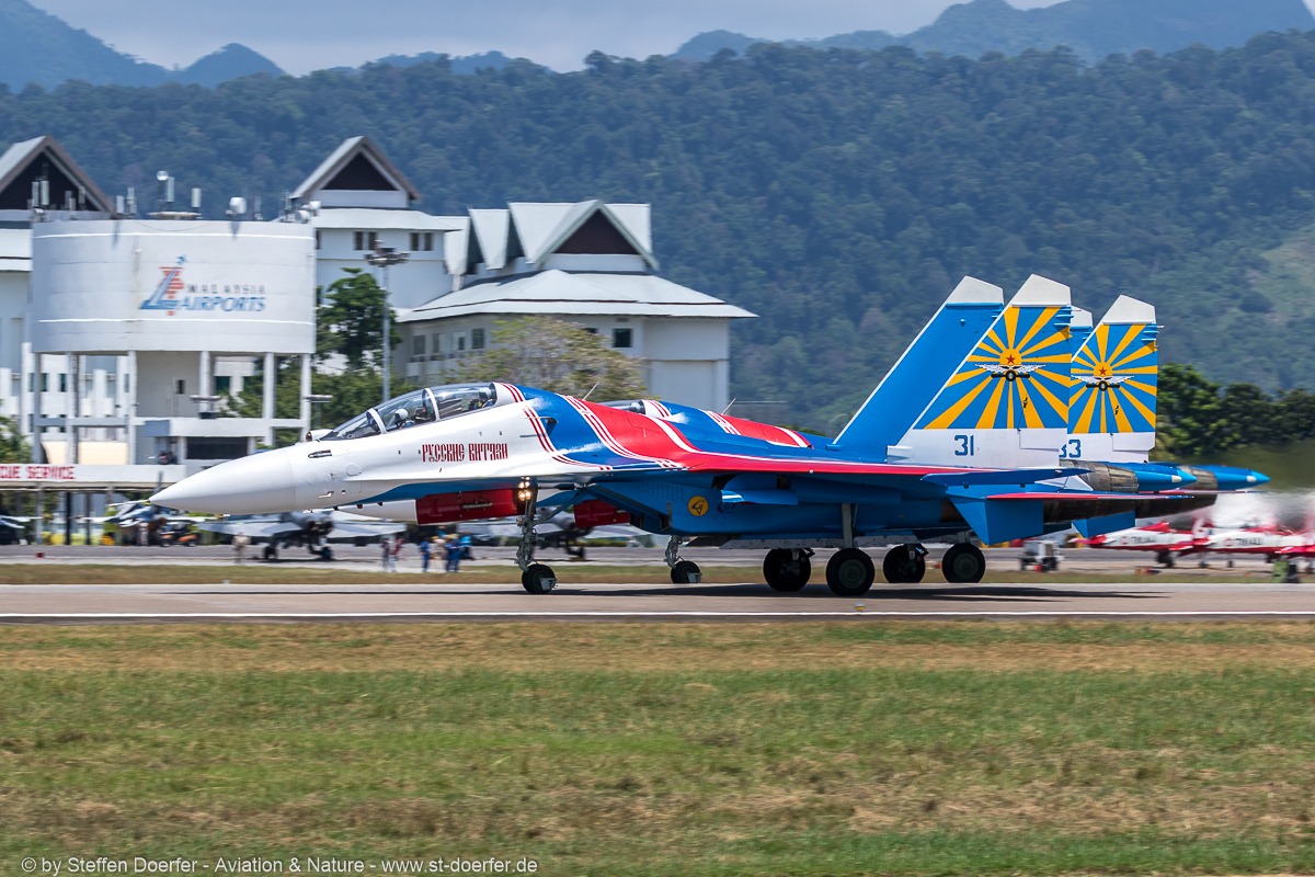 222IW5A8172