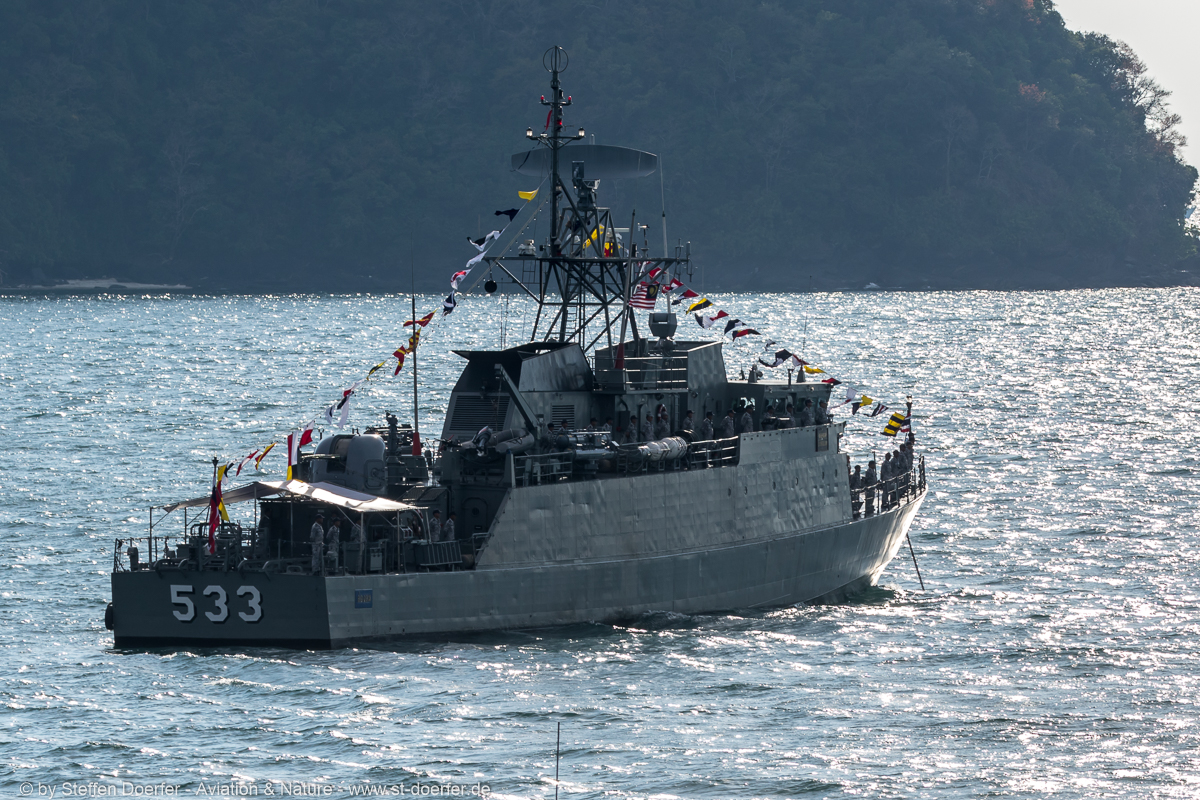 751IW5A8021