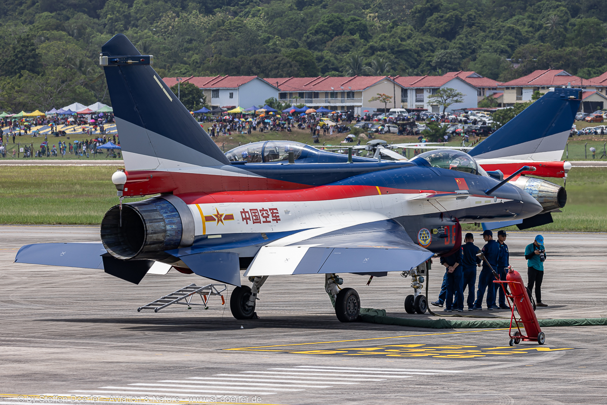 141-0Y2A8242