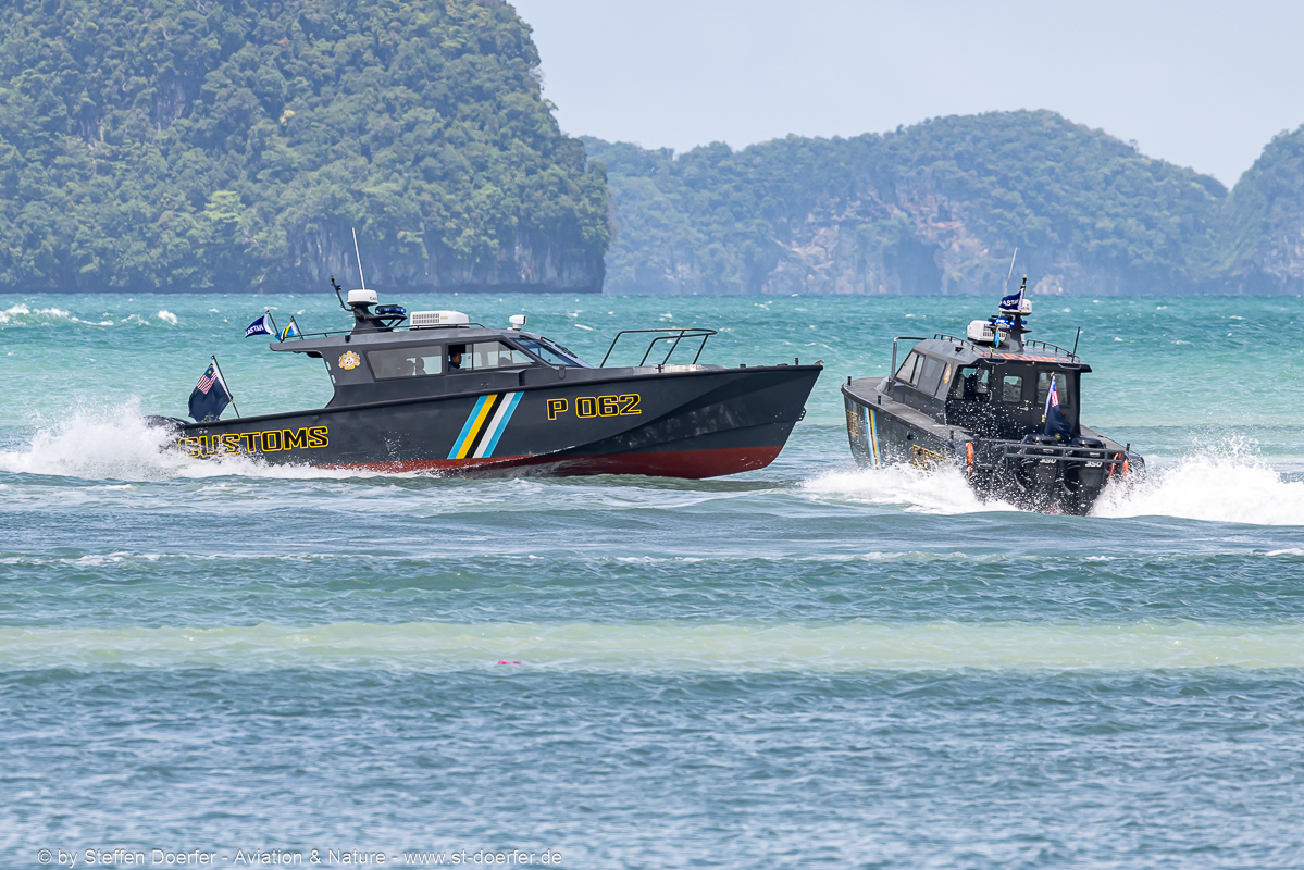 502-0Y2A4418