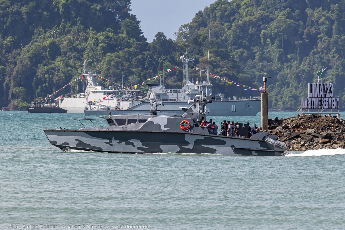 525-0Y2A2273