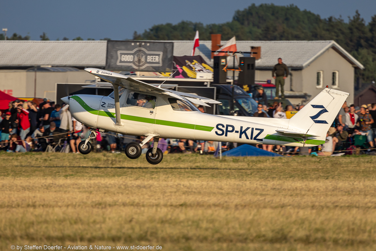 900-0Y2A3994
