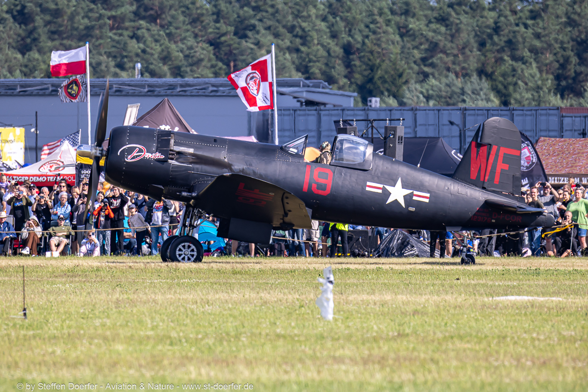 244CAB_8554