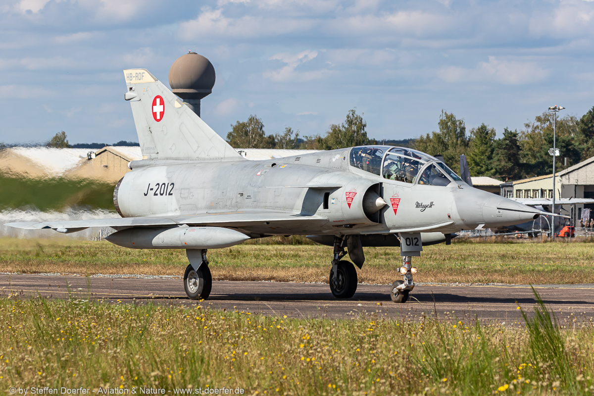 300JH3A3058