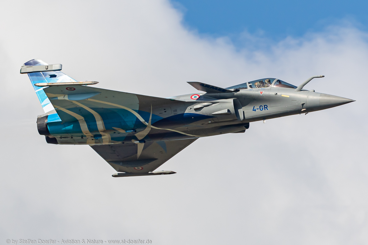 483IW5A8227