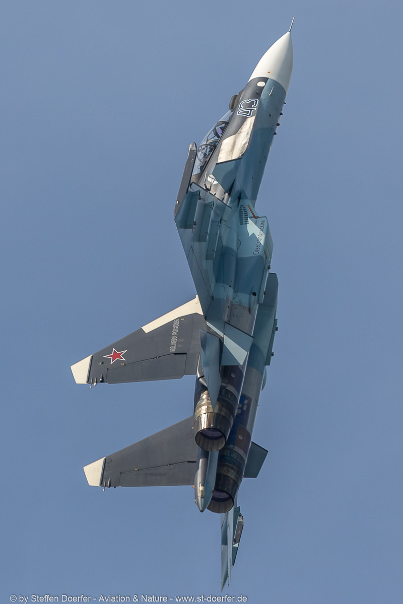 185JH3A2076