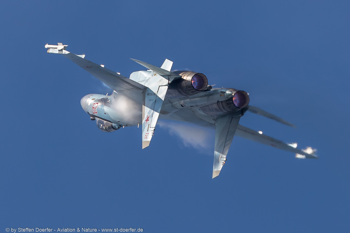 202JH3A1812