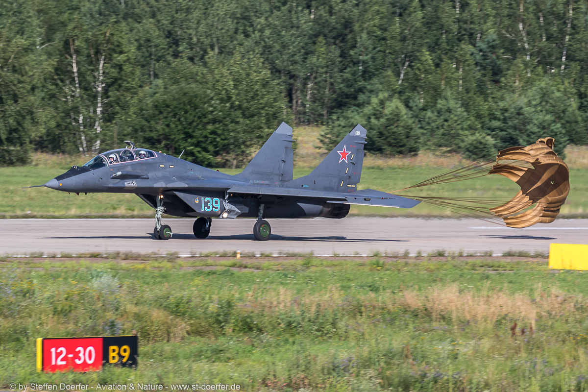 723IW5A8804