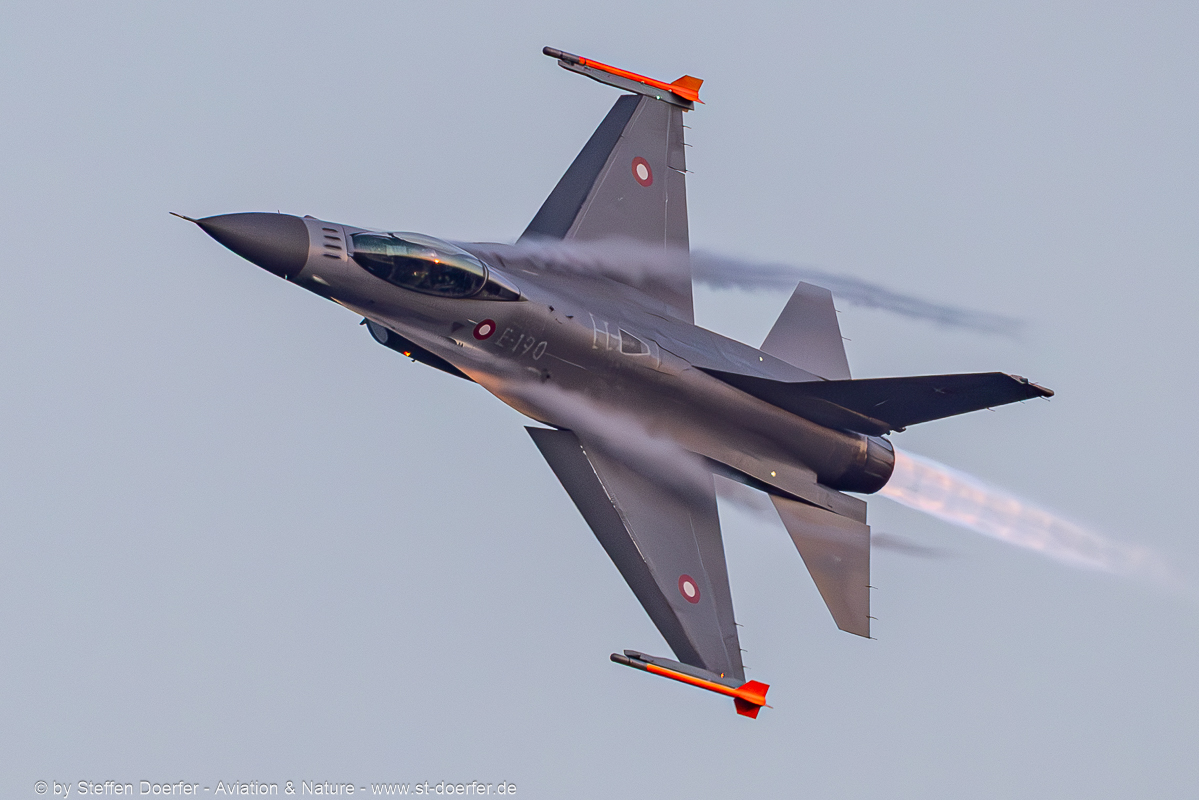 300CAA_7557