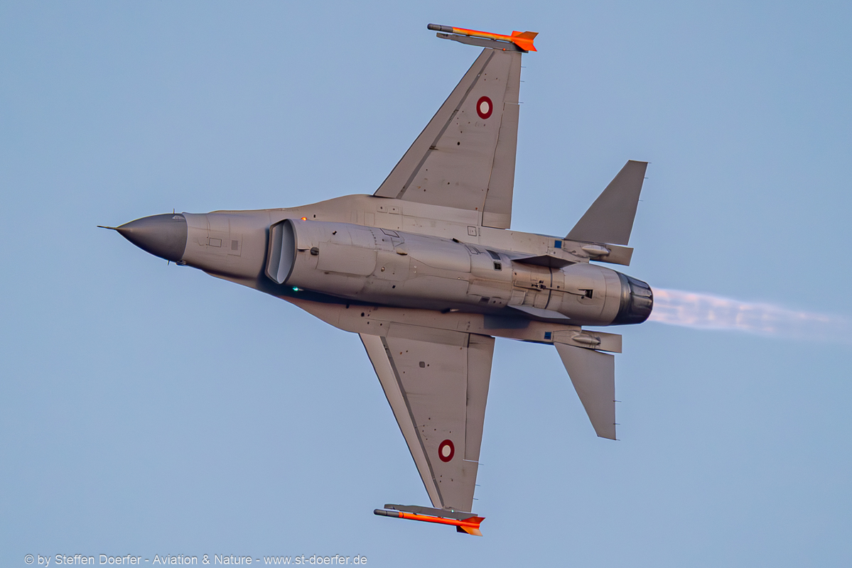 300CAA_7568