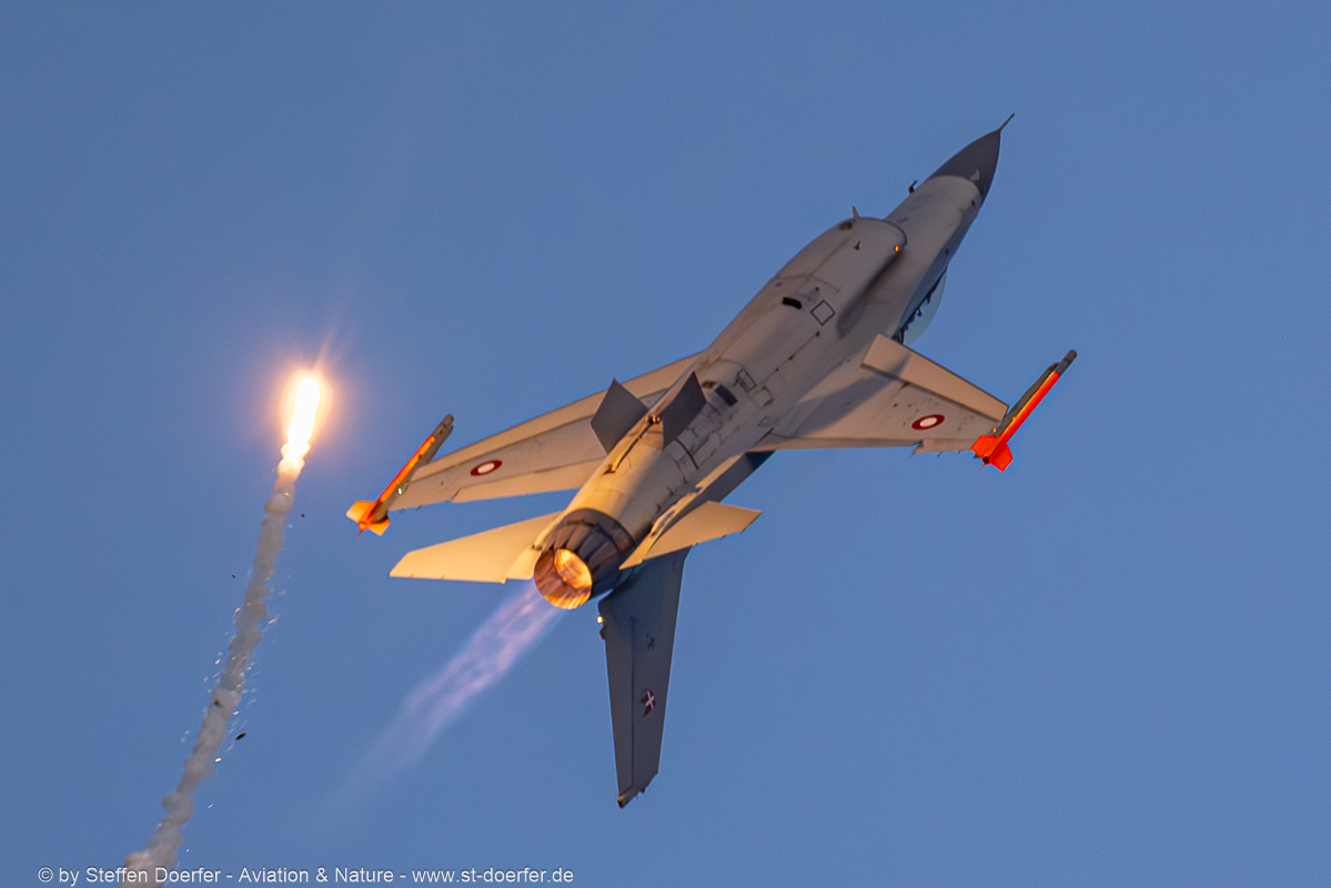 300CAA_7618