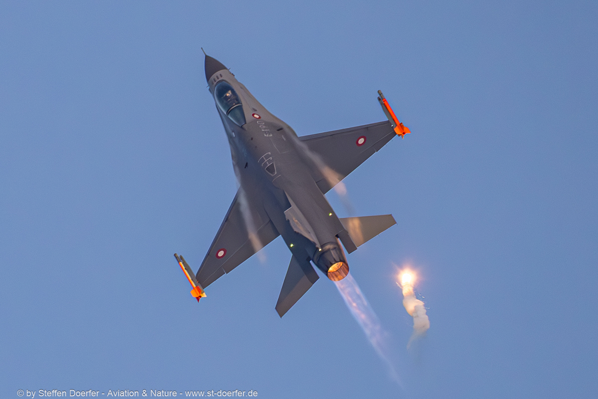 300CAA_7643