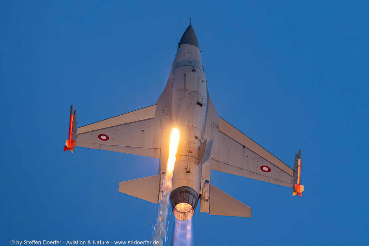 300CAA_7714