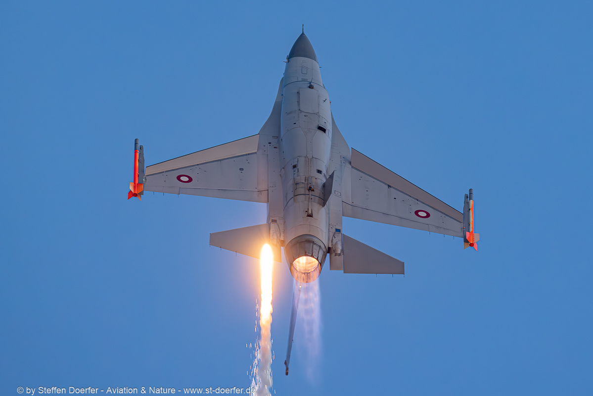 300CAA_7716
