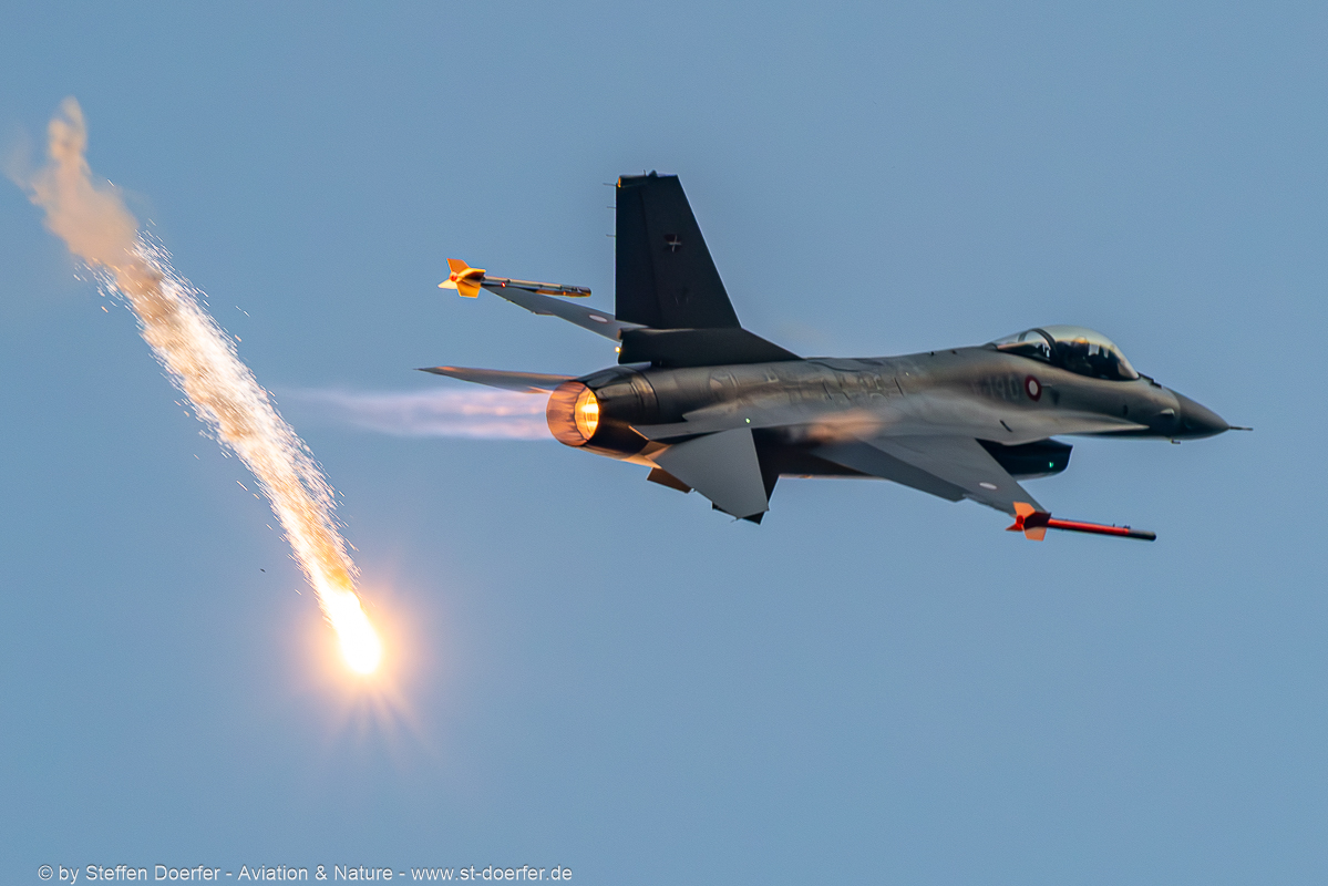 300CAA_8078