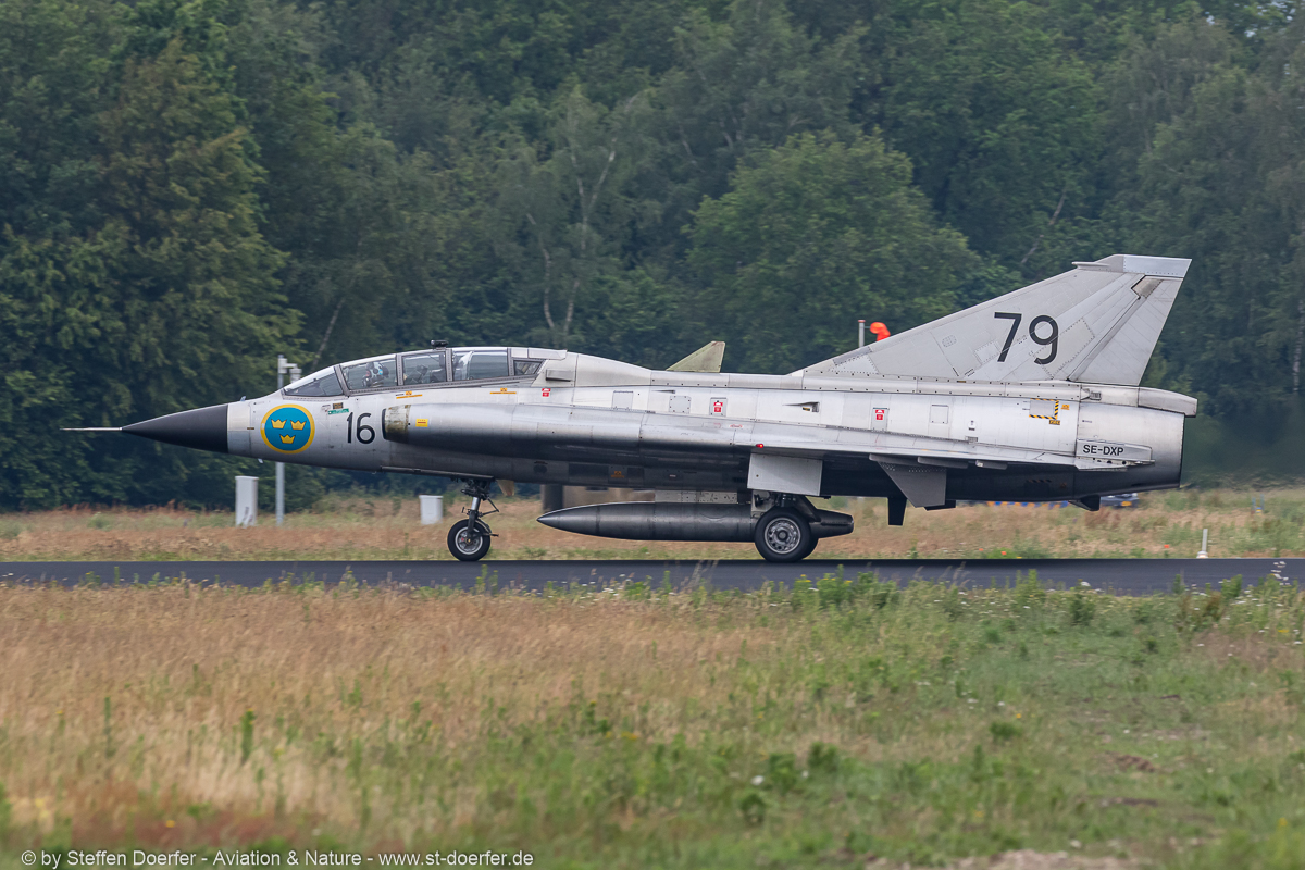 121IW5A9663