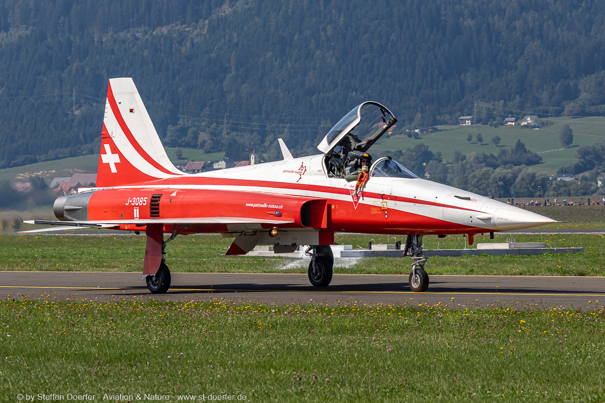 191JH3A3011