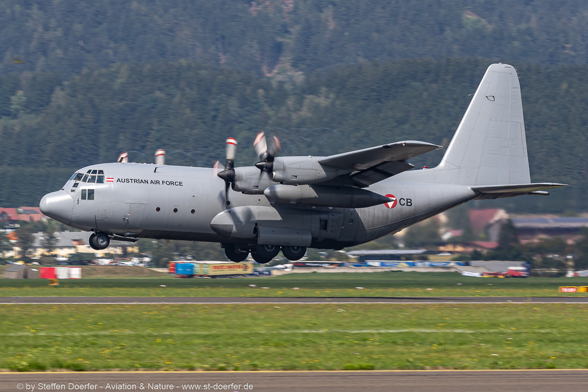 520JH3A3359