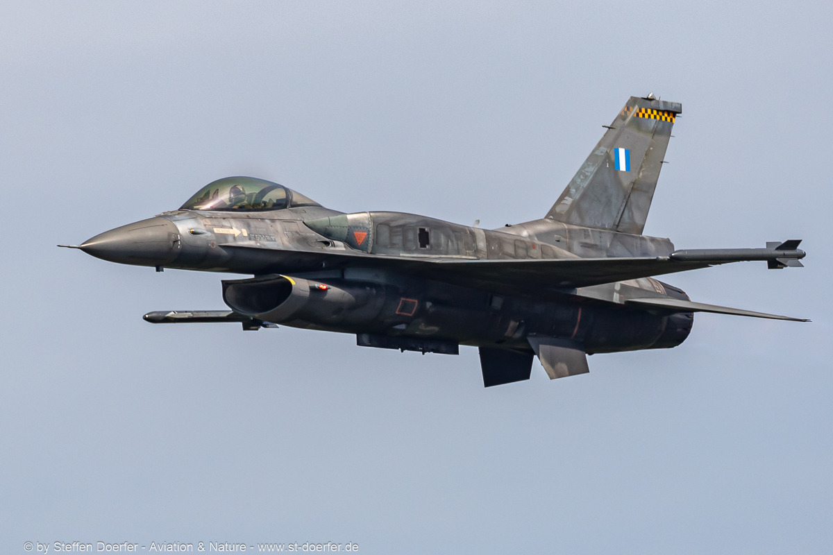 681IW5A2455