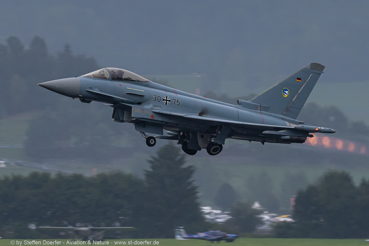 220CAA_2792