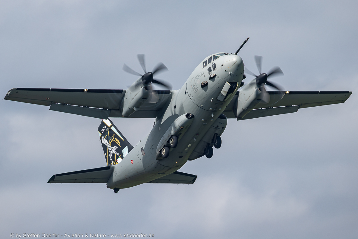 241CAA_9942