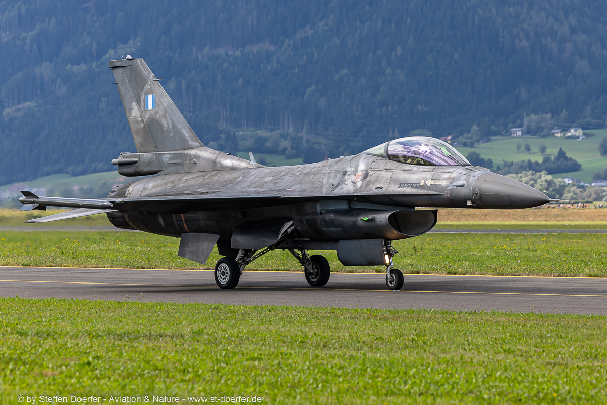 524CAB_8860