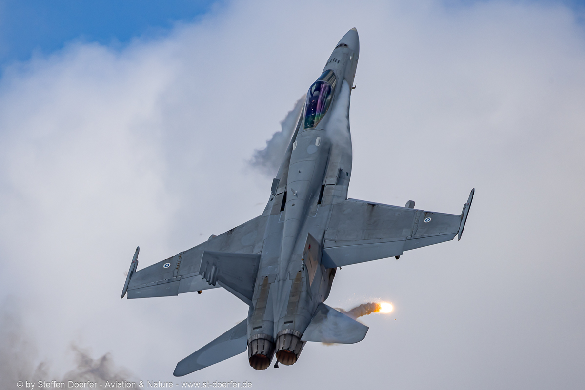 620CAA_4046